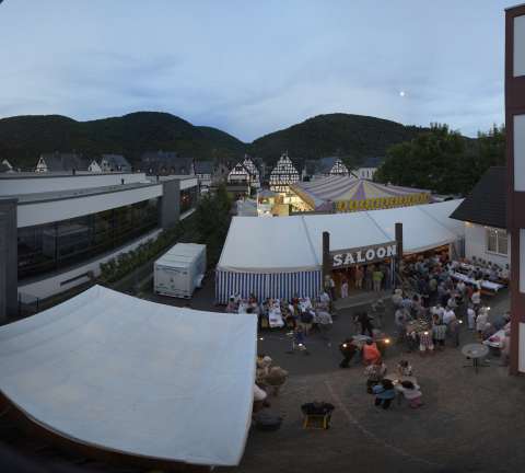 [Group 1]-_1066864__1066910-40 images_0000 Kopie